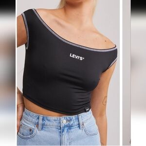 NWT‎ Levi's Bardot tank top,cropped,off the shoulder,Large